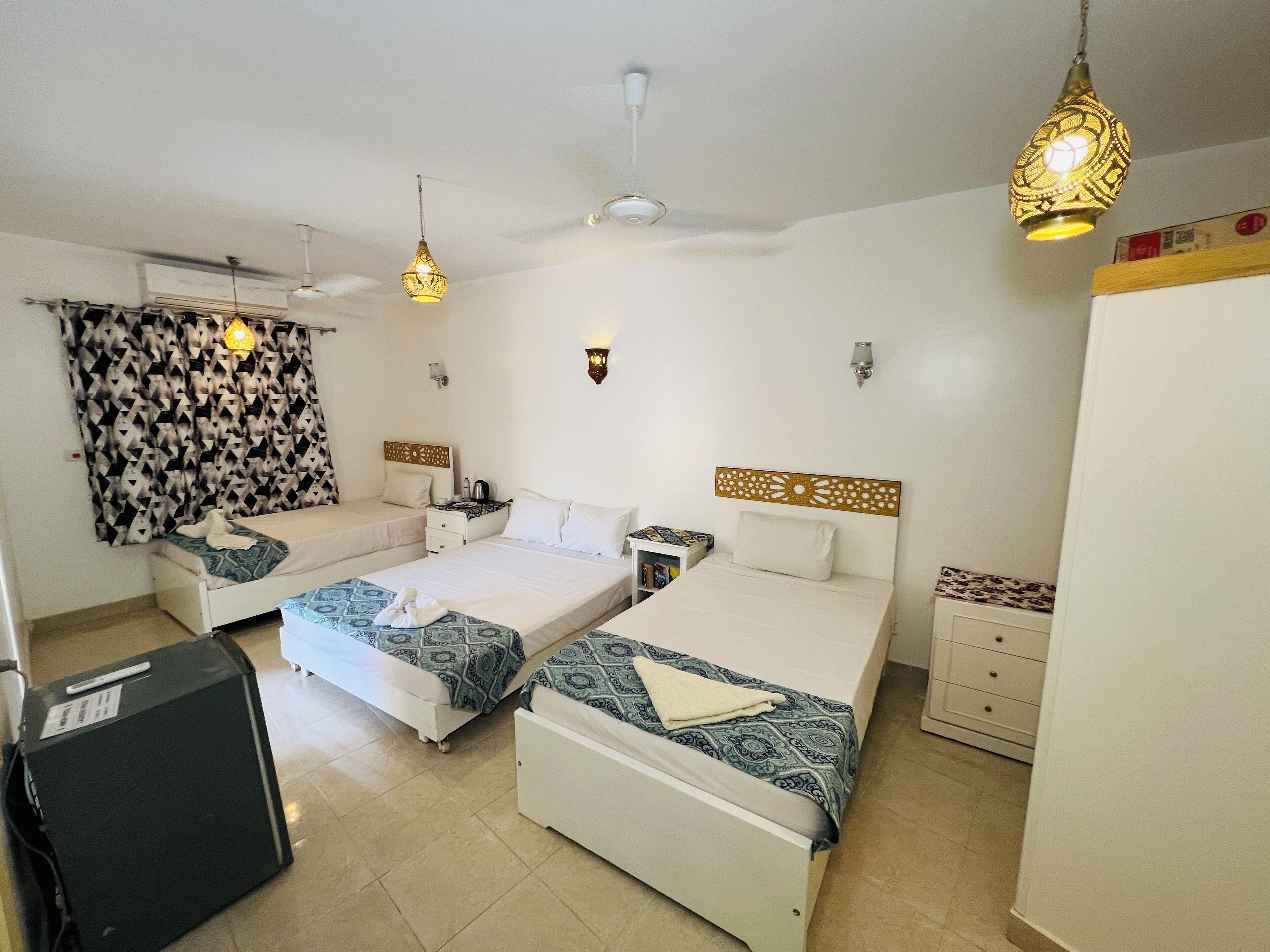 Room (Deluxe Family Room, Garden View) | Premium bedding, desk, rollaway beds, free WiFi