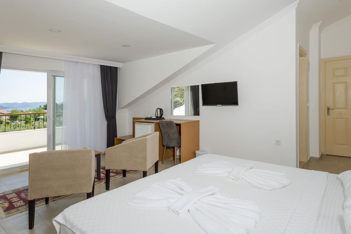 loft double or twin room | premium bedding, minibar, soundproofing, wifi