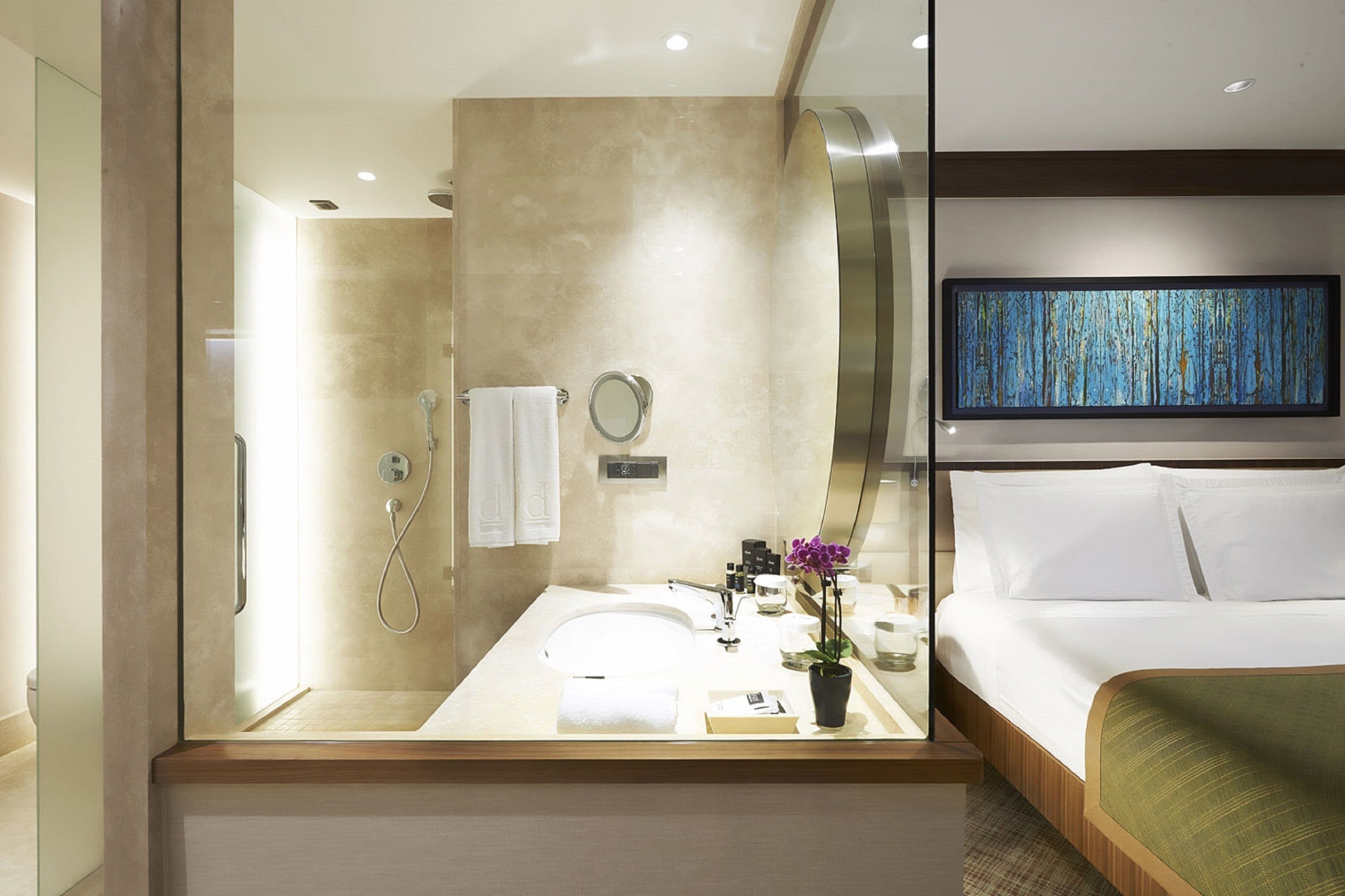 minibar, in-room safe, desk, laptop workspace