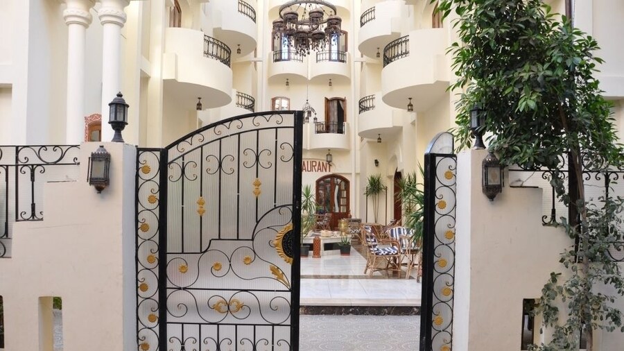 Alhambra Hotel