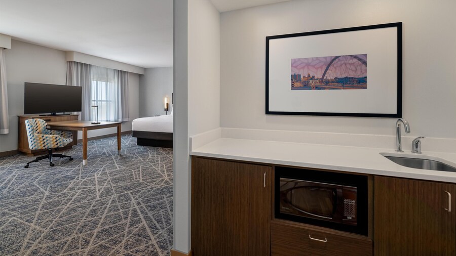 Hampton Inn & Suites West Des Moines/SW Mall Area