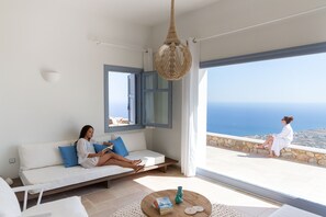 エグゼクティブ スイート | リビング エリア | 薄型テレビ