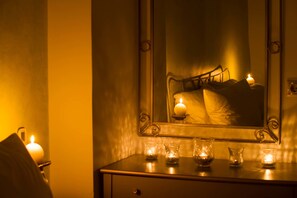 Studio Superior, quang cảnh hồ bơi | Két bảo mật tại phòng, phòng cách âm, bàn ủi/dụng cụ ủi quần áo