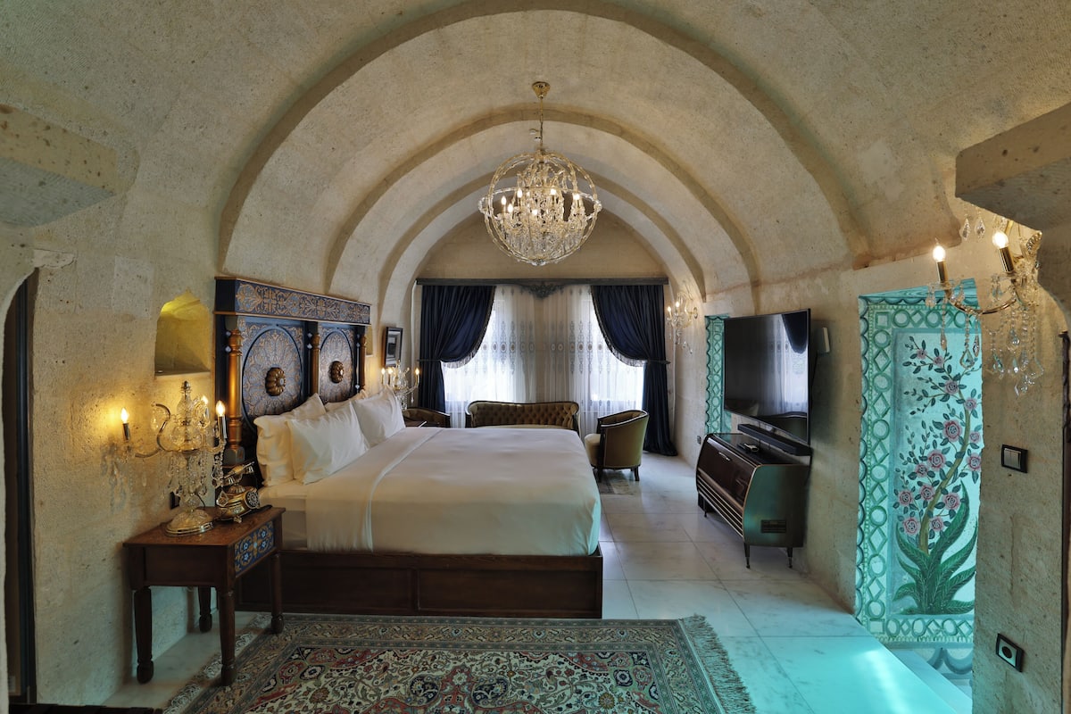 Elika Villa | Premium bedding, minibar, in-room safe, individually decorated