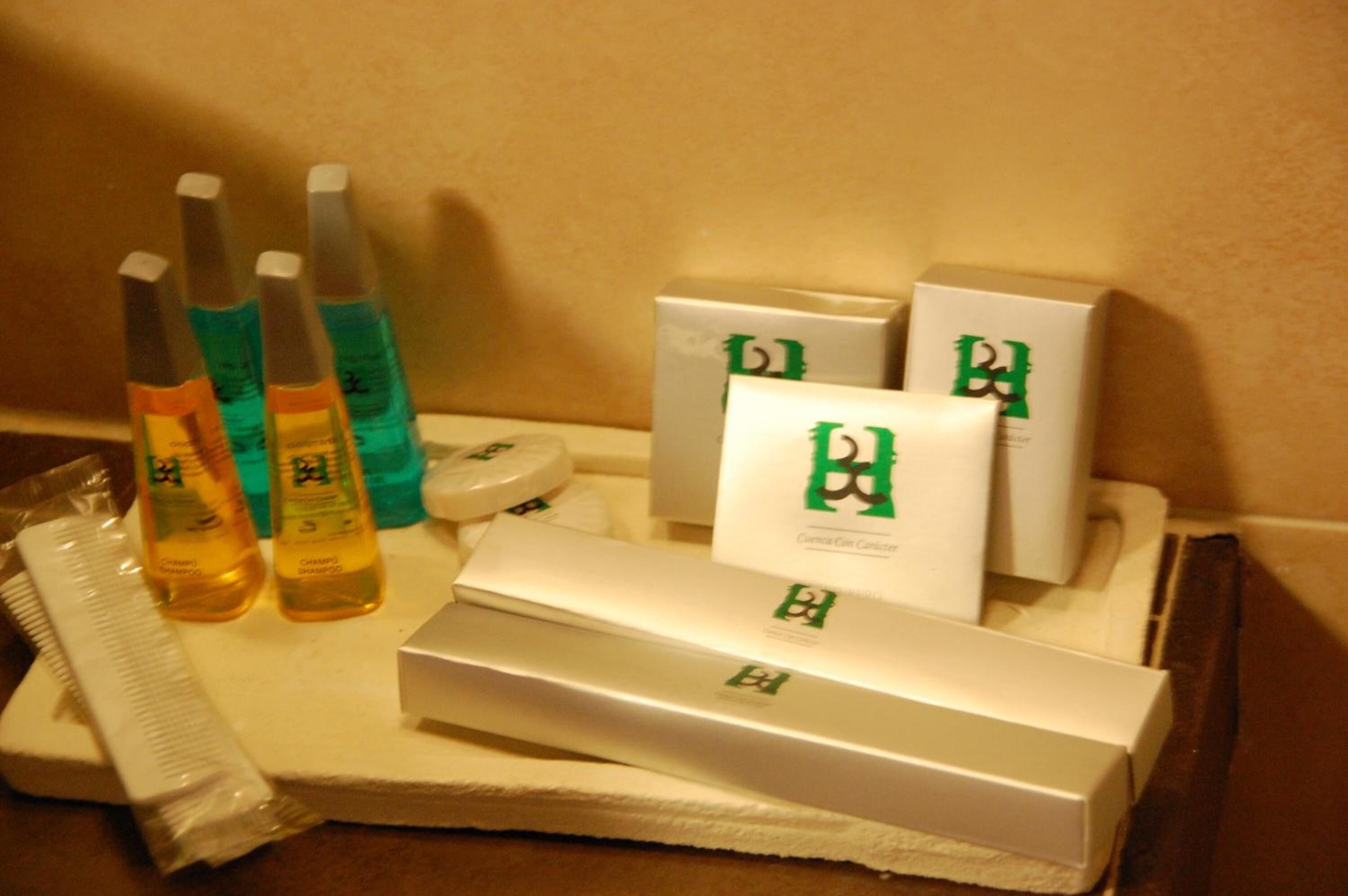 bathtub, free toiletries, hair dryer, towels