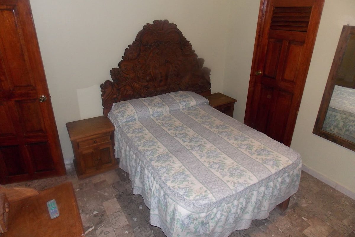 Desk, free rollaway beds, free WiFi