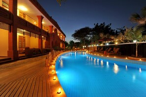 Outdoor pool - Sky Palace Hotel Bagan (Nyaung-U)