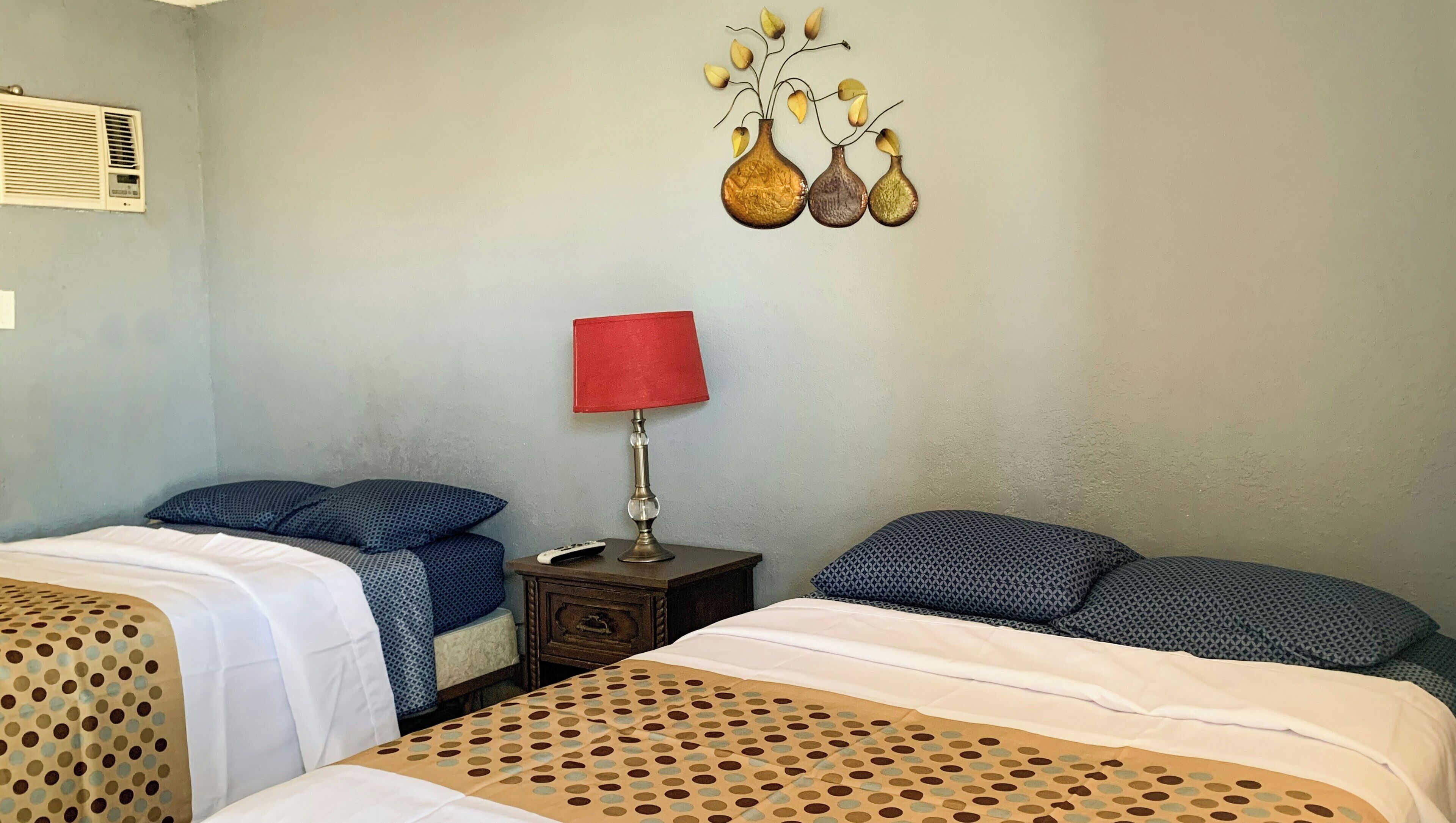 Room, 2 Double Beds, Non Smoking, Refrigerator & Microwave | Free WiFi, bed sheets