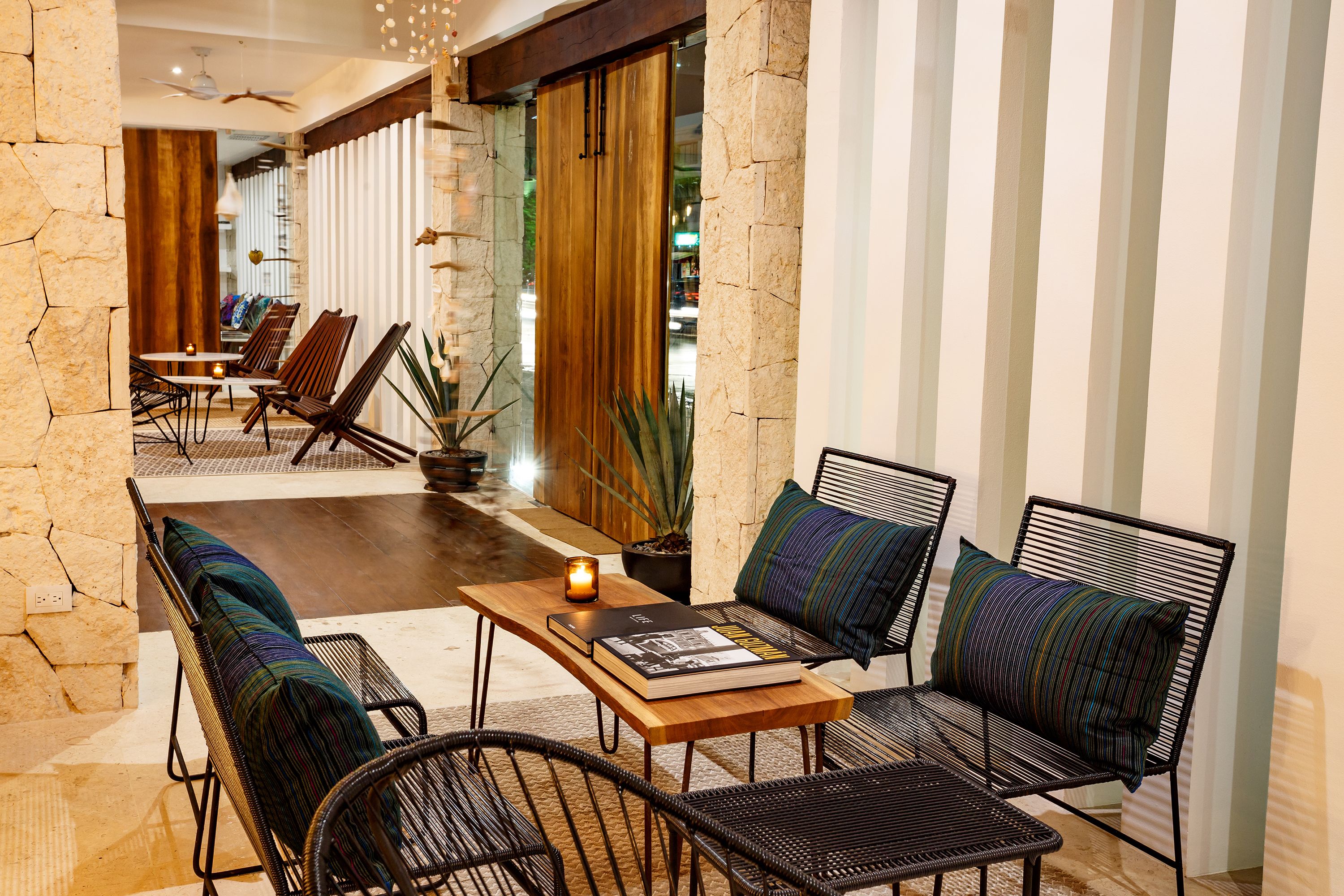 内部エントランス