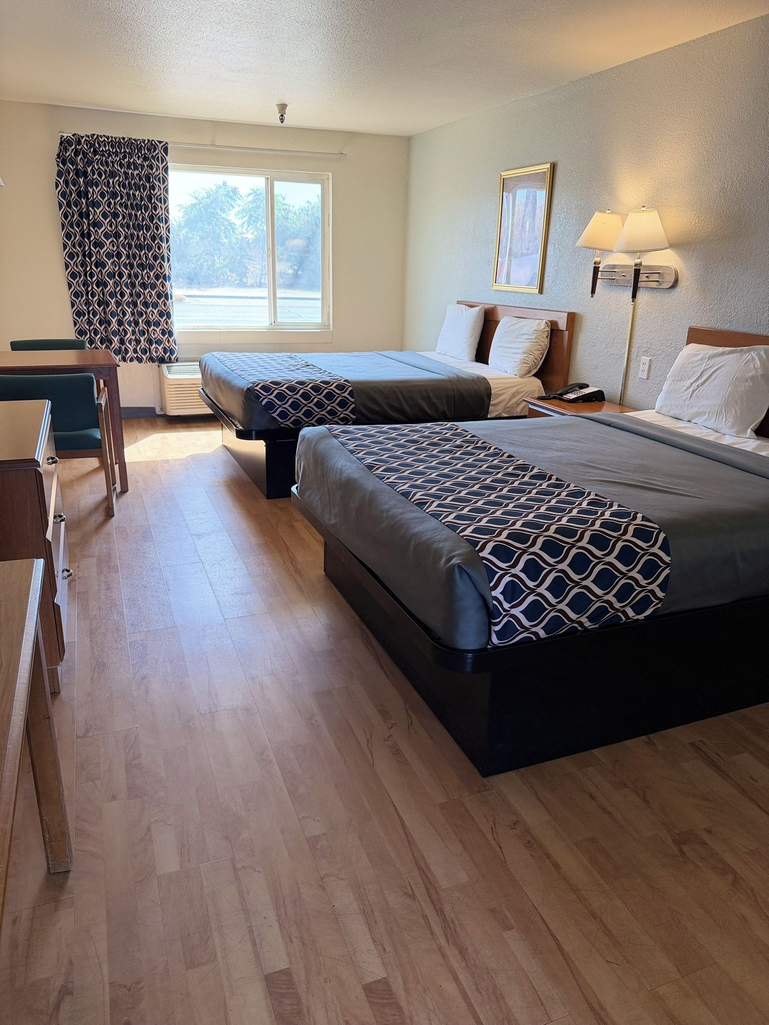 Habitación doble estándar | Tabla de planchar con plancha y wifi gratis 