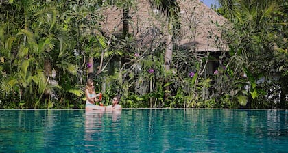 NgapaliI Bay Villas & Spa