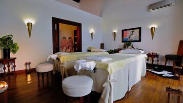 Aromaterapi, thai-massage, body scrub-behandlinger, 4 behandlingsrum