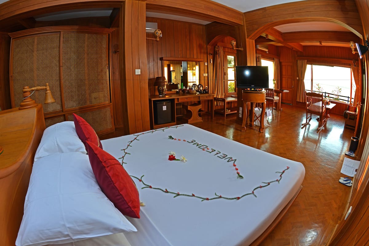 Ayeyarwaddy River Suite