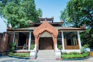 Entrada de la propiedad