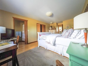 1 dormitorio, escritorio, tabla de planchar con plancha y wifi gratis