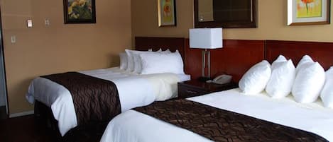 Double Room, Non Smoking, Kitchenette | Egyptian cotton sheets, premium bedding, pillow-top beds, in-room safe