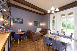 Bar (on property) - YHA Bath - Hostel (Bath)