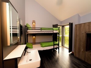 Bed sheets - YHA Boggle Hole - Hostel (Whitby)