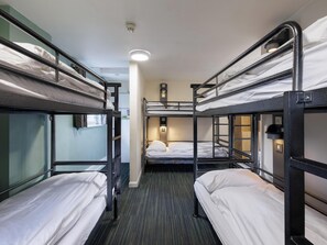 Habitación (6 Bed Private Ensuite) | Ropa de cama