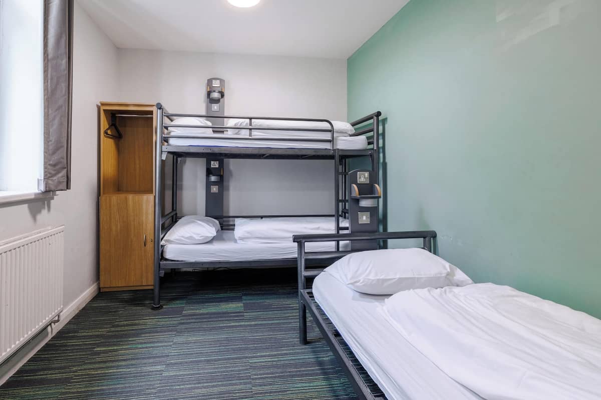 客房 (3 Bed Private Ensuite) | 床单