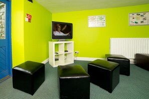 Lounge - YHA Coniston Holly How - Hostel (Coniston)