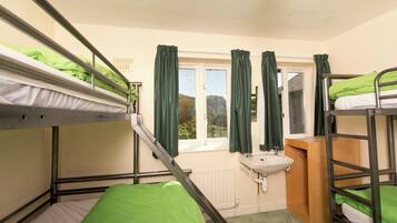 Room (5 Bed Private including Double Bed) | Bed sheets