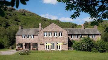 Mặt tiền nơi lưu trú