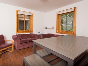 Shared kitchen - YHA London Lee Valley - Hostel (Waltham Cross)