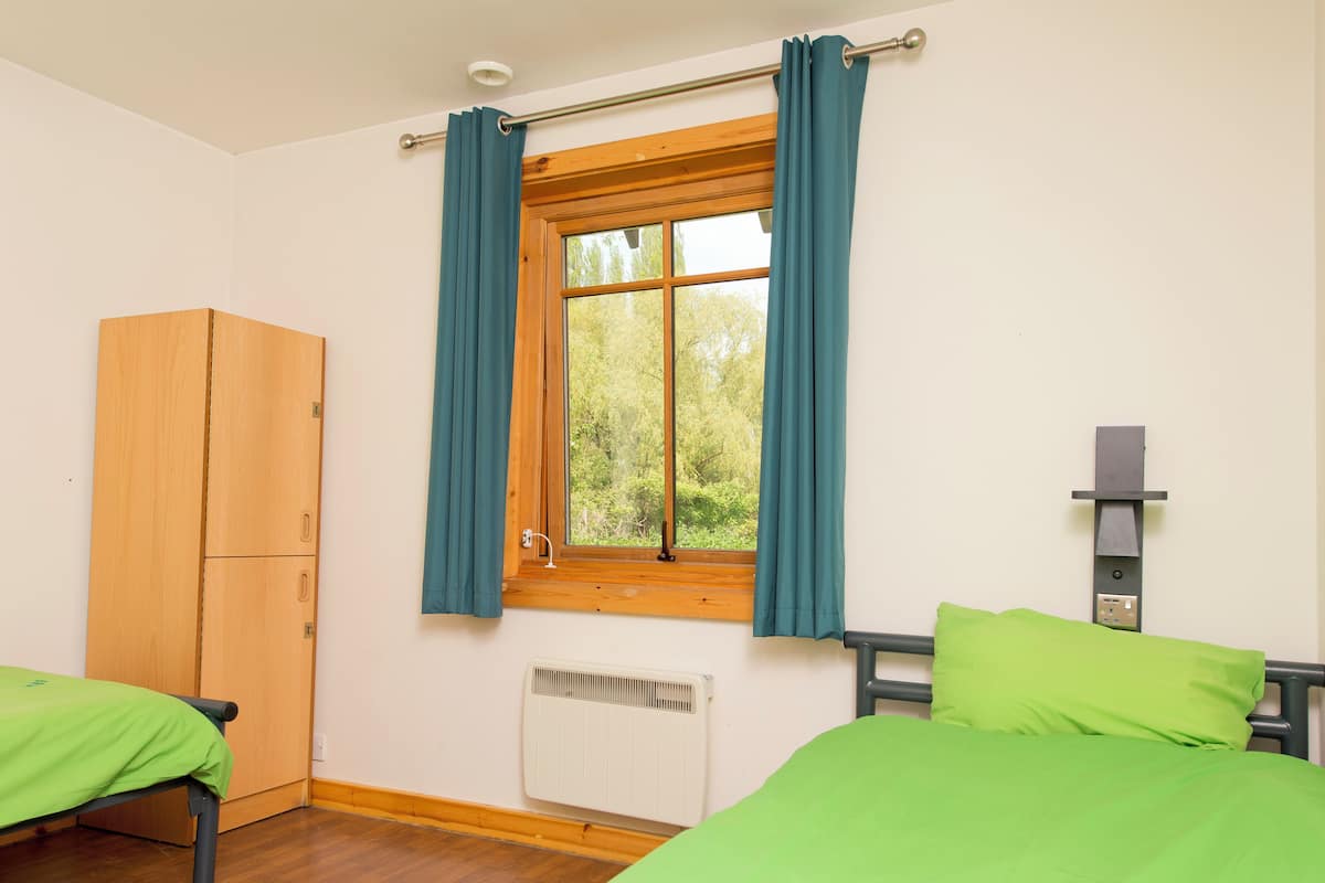 Phòng, có phòng tắm riêng (2 Bed Private) | Bộ trải giường