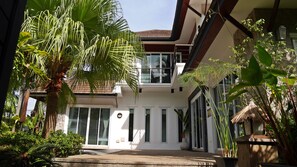 Villa, 3 Bedrooms, Private Pool | Interior