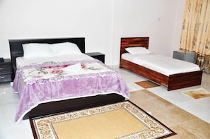 Royal-Zimmer, 1 Schlafzimmer, Stadtblick | Zimmersafe, Schreibtisch, kostenloses WLAN