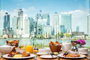 Daily English breakfast for a fee - InterContinental London - The O2 by IHG (London)