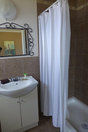 Shower, towels