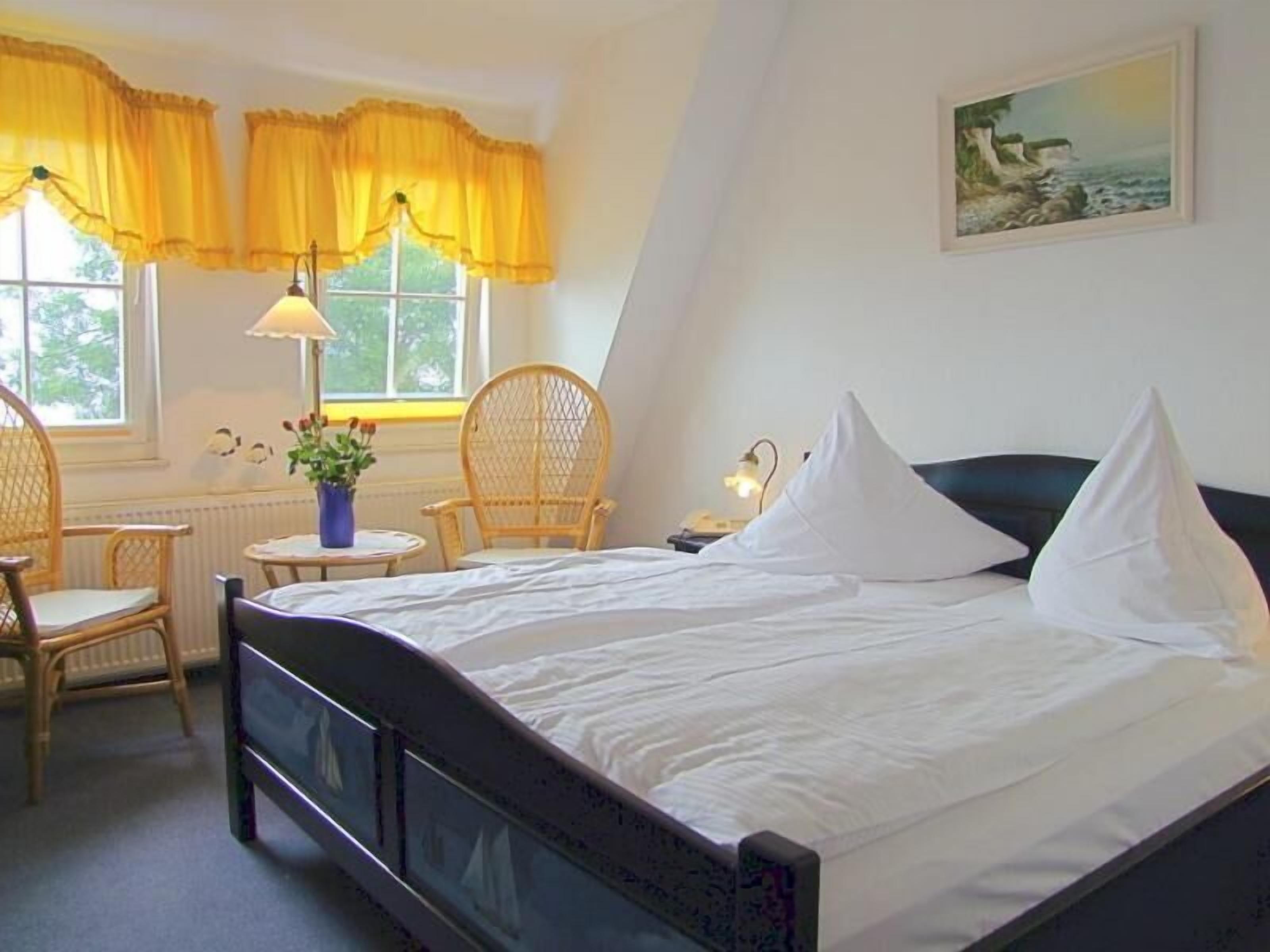 minibar, in-room safe, desk, soundproofing