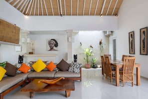 Living area - The Beach House Resort (Gili Trawangan)