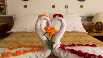 Coffres-forts dans les chambres, bureau, fer et planche à repasser