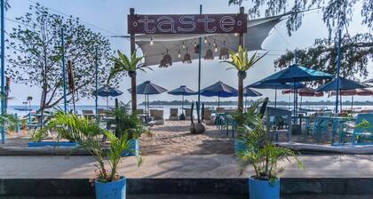 Bale Sampan Bungalows