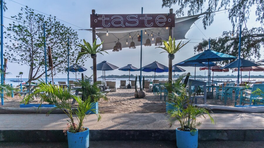 Bale Sampan Bungalows