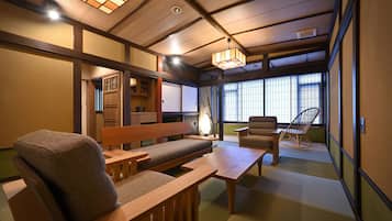 傳統客房, 非吸煙房, 私人浴室 (Japanese Style, with Open Air Bath) | 1 間睡房、房內夾萬、獨特設計、免費 Wi-Fi