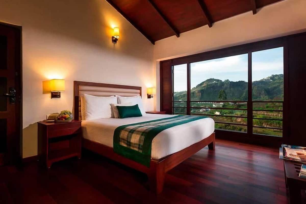 rock cabin valley view | 1 bedroom, minibar, in-room safe, desk