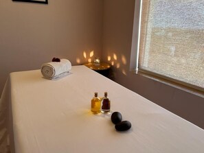 2 treatment rooms, massages