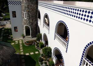 Exterior - Squares Cafe and Apartments (Puerto Galera)