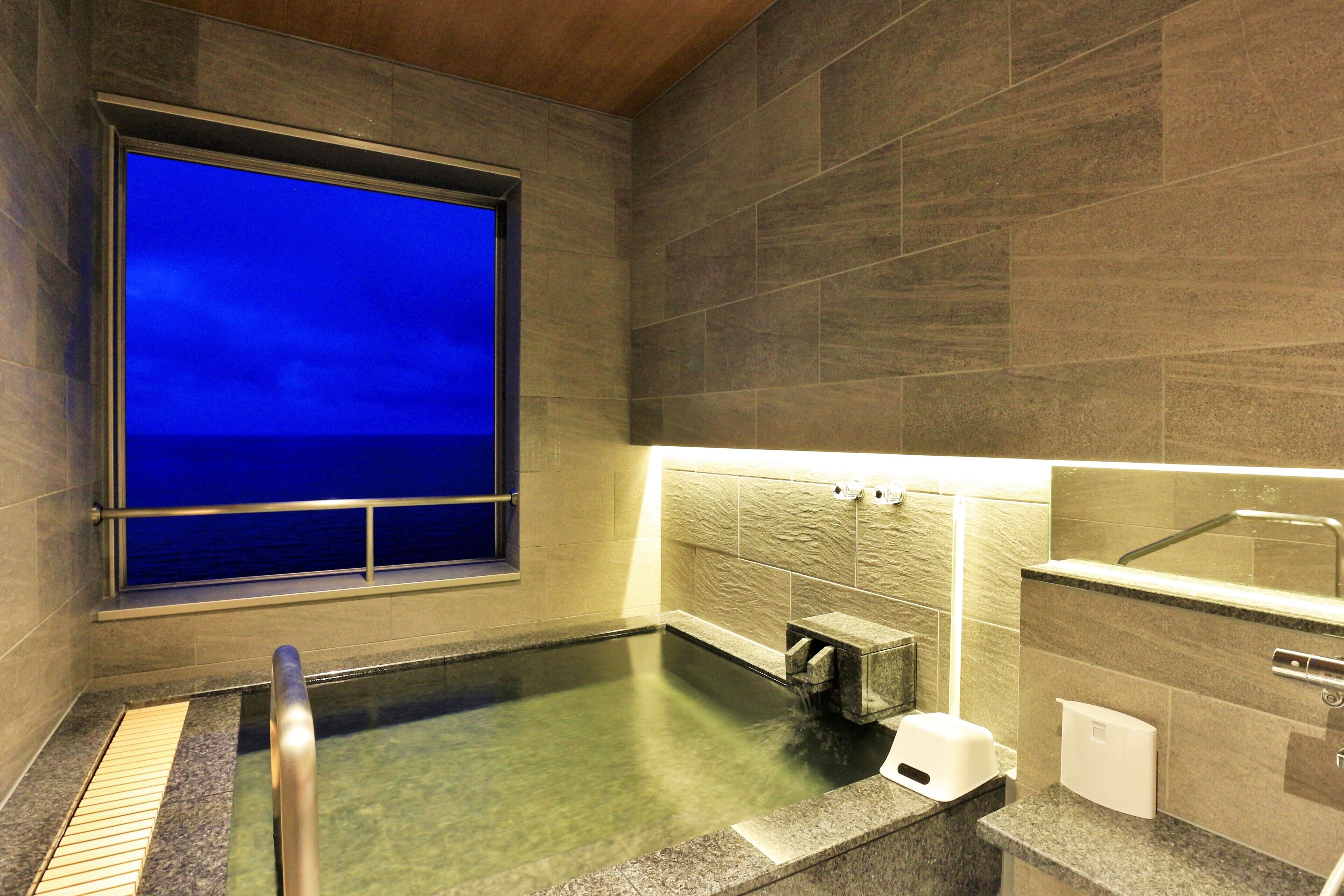 separate bathtub and shower, spring water bathtub, free toiletries