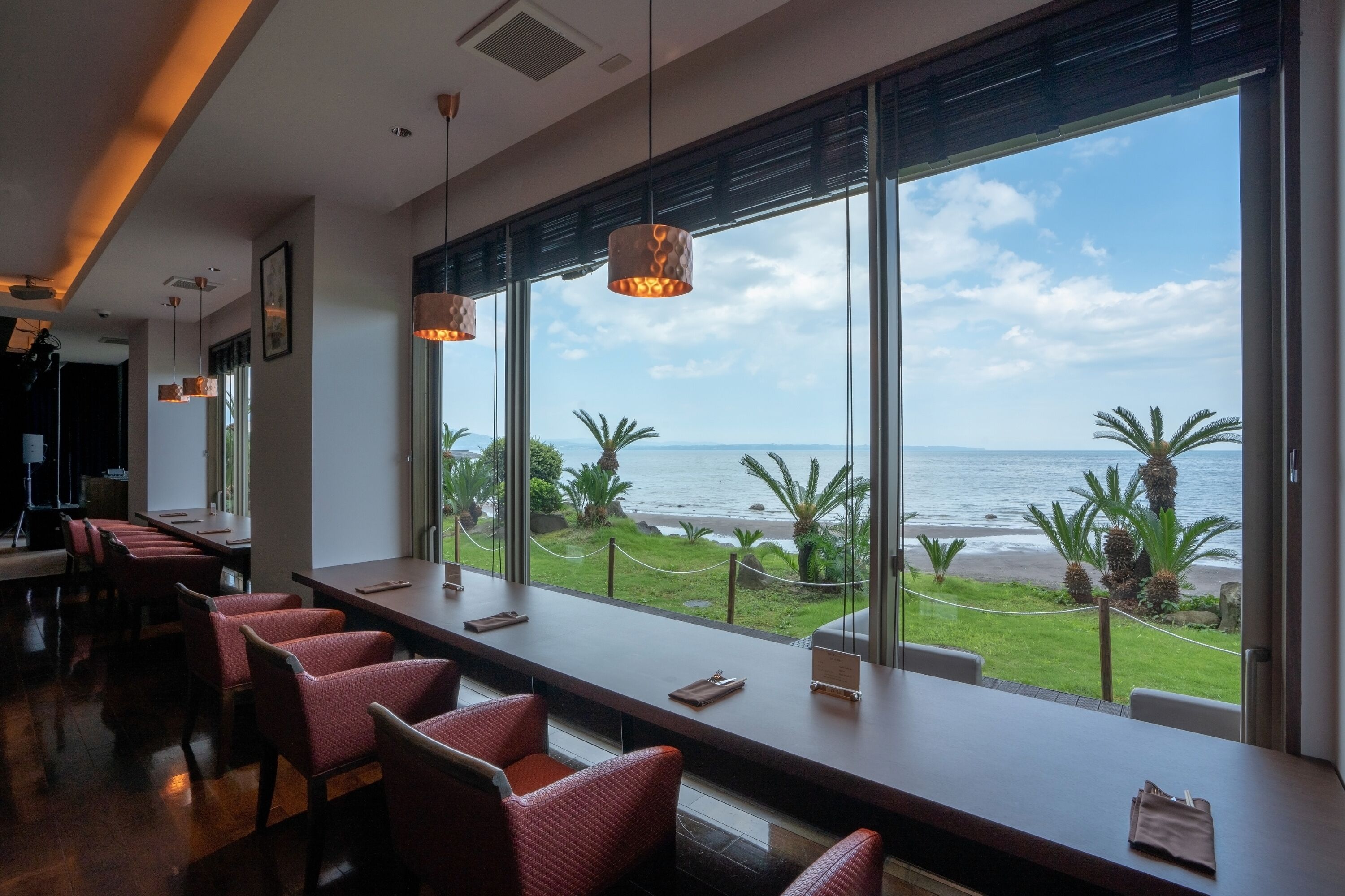 daily full breakfast (jpy 4000 per person)