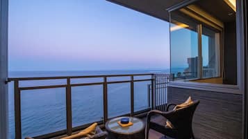 G2 Type, "Sky", "Rainbow" (Twin, 2 people) | Terrace/patio