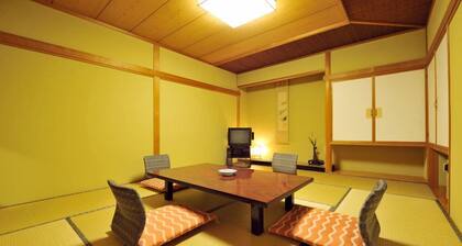 Nakayasu Ryokan