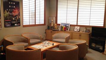 Sala de estar en el lobby