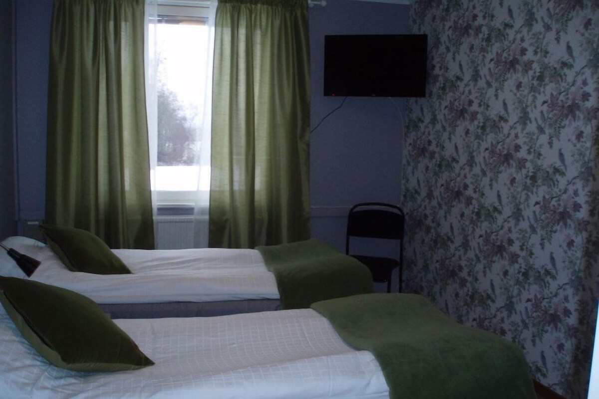 Ropa de cama hipoalergénica y cortinas blackout 