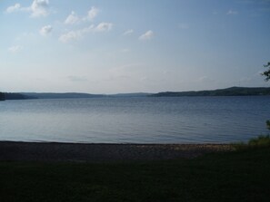 防过敏的被褥、遮光窗帘、隔音、熨斗/熨板