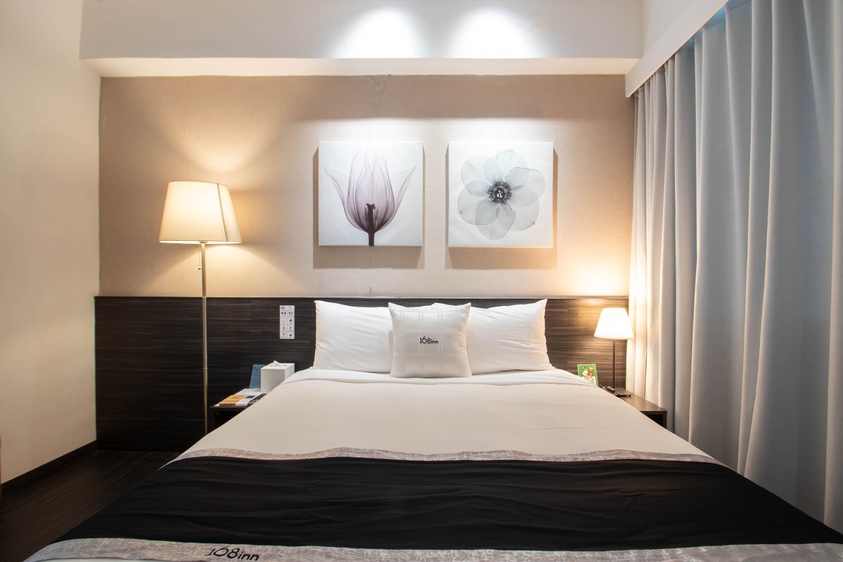 superior room | desk, free wifi, bed sheets